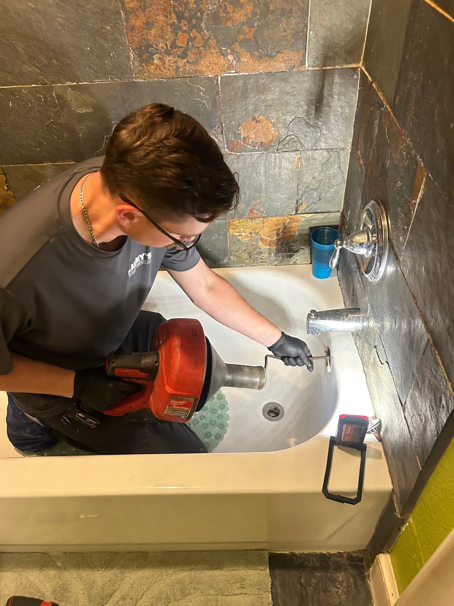 Bathtub Drain Cleaning with Cable in Dallas, TX